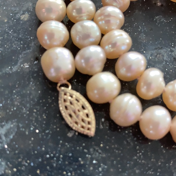 New handmade freshwater mauve pearl necklace - Picture 4 of 6